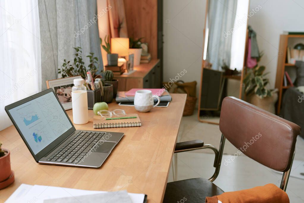 Notebook s otevřeným instalačním oknem
